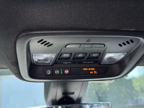 Used 2023 Chevrolet Traverse High Country w/ LPO, 'HIT The Road' Package FWD image 19