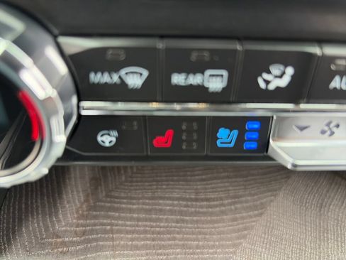 Used 2021 Ford F150 Platinum w/ Equipment Group 701A High AWD/4WD image 31
