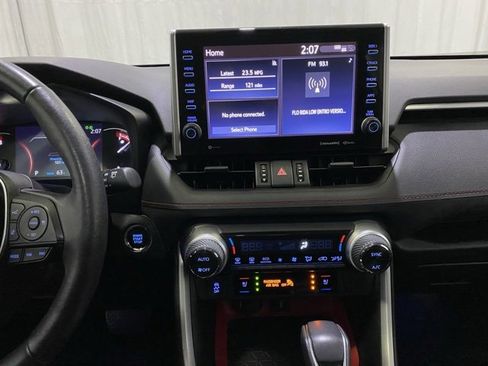 Certified 2022 Toyota RAV4 TRD Off-Road image 19