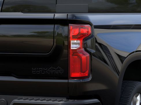 New 2026 Chevrolet Silverado 1500 High Country AWD/4WD image 11