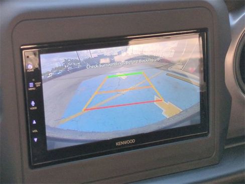 Used 2021 Jeep Wrangler Sport image 23