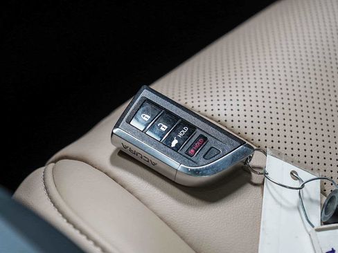 Certified 2023 Acura MDX FWD w/ Technology Package image 32