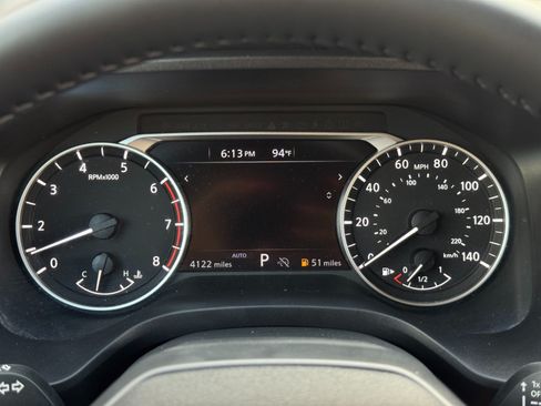 Used 2025 Nissan Rogue SV AWD/4WD image 16