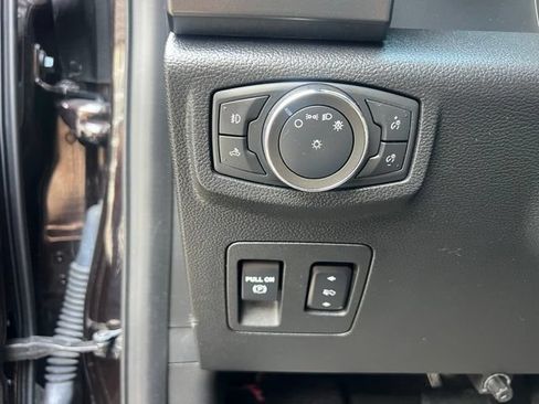Used 2020 Ford F150 XLT w/ Equipment Group 302A Luxury AWD/4WD image 22