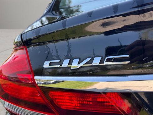 Used 2015 Honda Civic LX image 9