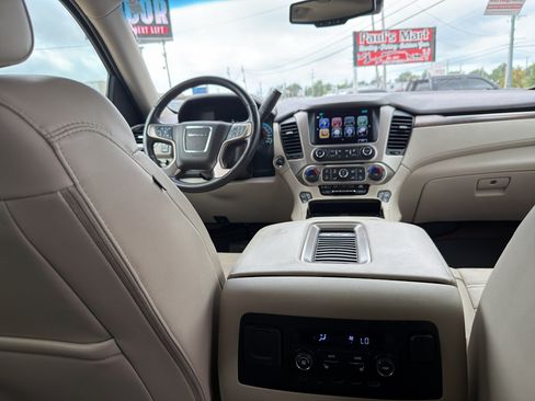 Used 2019 GMC Yukon XL Denali w/ Denali Ultimate Package RWD image 40