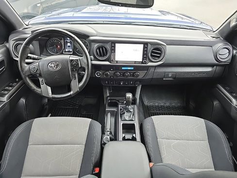 Used 2023 Toyota Tacoma TRD Sport image 12