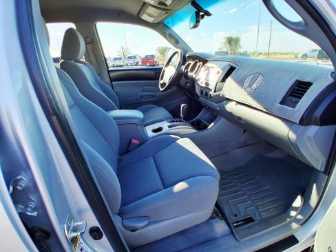 Used 2010 Toyota Tacoma PreRunner RWD image 24