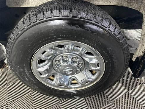 Used 2019 Nissan NV 3500 SL image 5