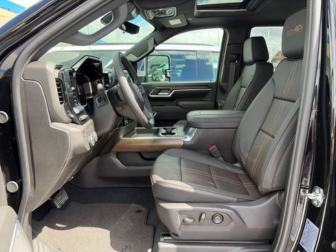 New 2026 Chevrolet Silverado 2500 High Country w/ High Country Premium Package AWD/4WD image 13