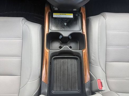 Used 2022 Honda CR-V Touring image 11