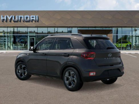 New 2025 Hyundai Venue SEL image 5