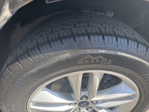 Used 2017 Ford Edge SEL AWD/4WD image 14
