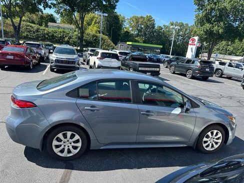 Used 2026 Toyota Corolla LE FWD image 7