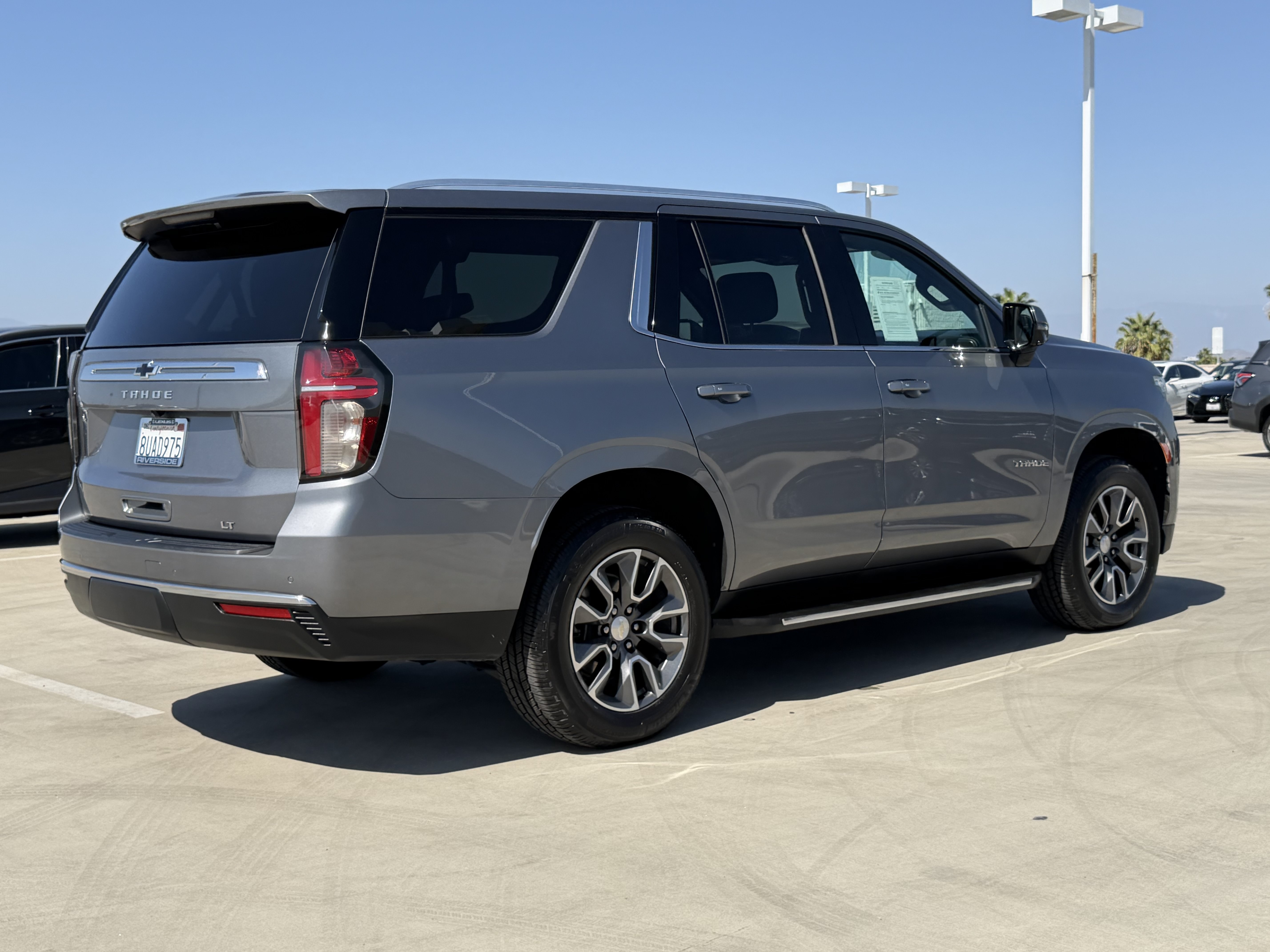 Used 2021 Chevrolet Tahoe LT w/ LT Signature Package RWD image 11