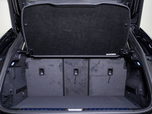 New 2025 Porsche Macan 4S Electric image 29