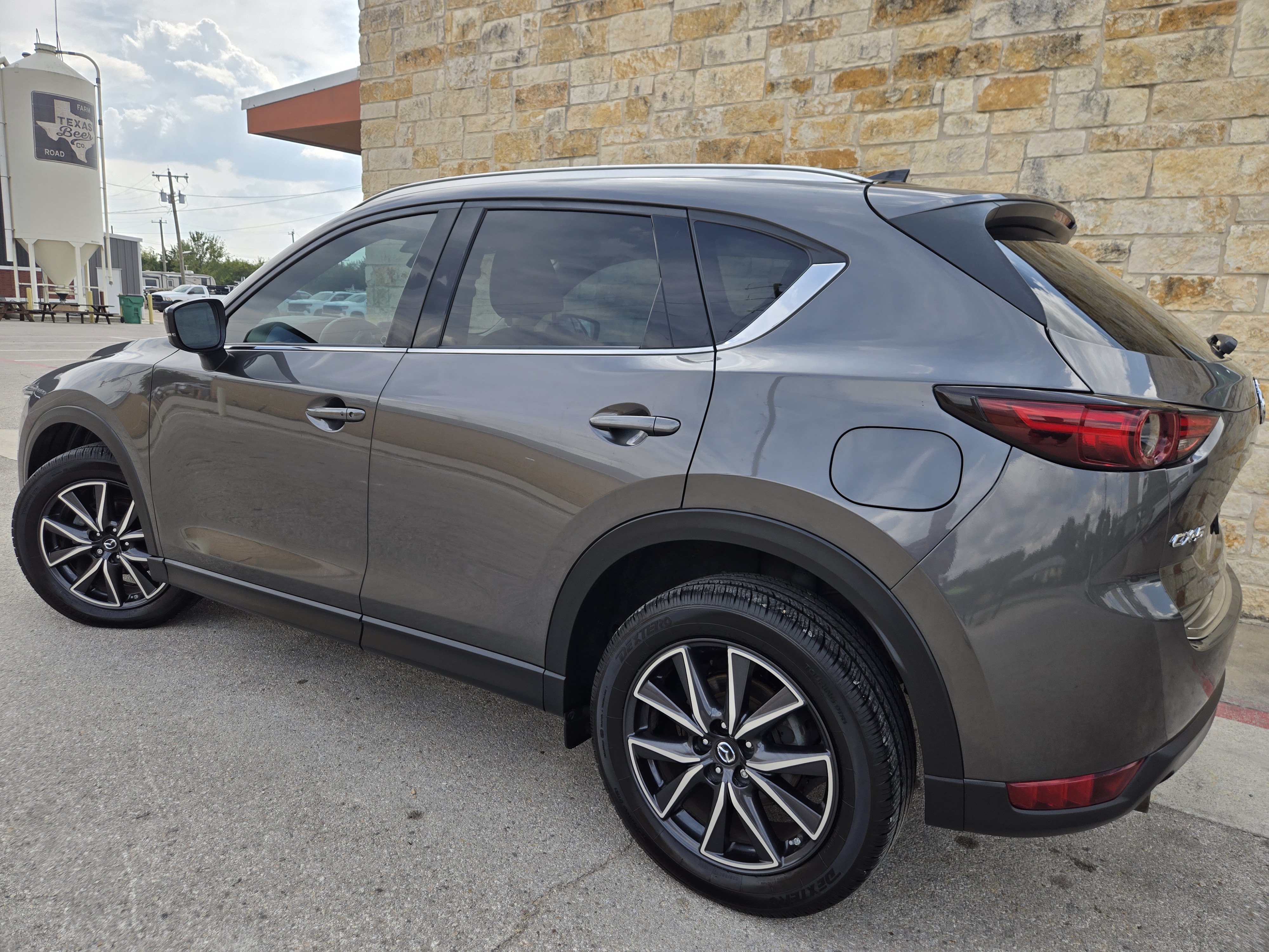 Used 2017 MAZDA CX-5 Grand Select FWD image 3