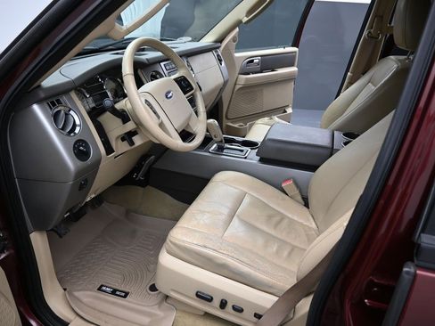 Used 2012 Ford Expedition XLT image 11