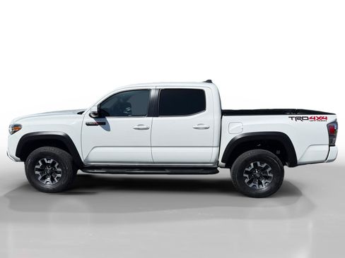 Used 2021 Toyota Tacoma TRD Off-Road w/ Technology Package AWD/4WD image 2