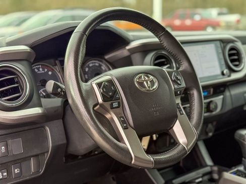 Used 2021 Toyota Tacoma SR5 image 17