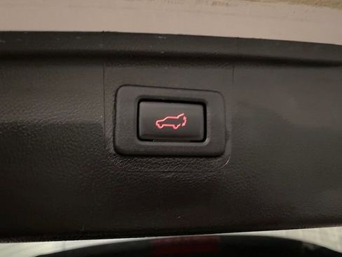 Used 2018 Subaru Outback 2.5i Limited image 10