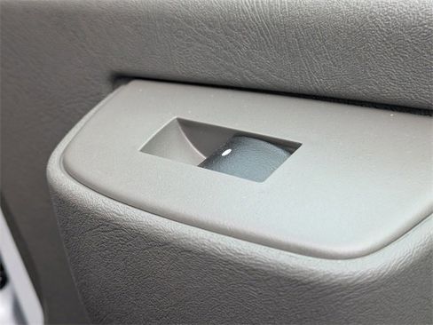New 2025 Chevrolet Express 3500 w/ Power Convenience Package image 21