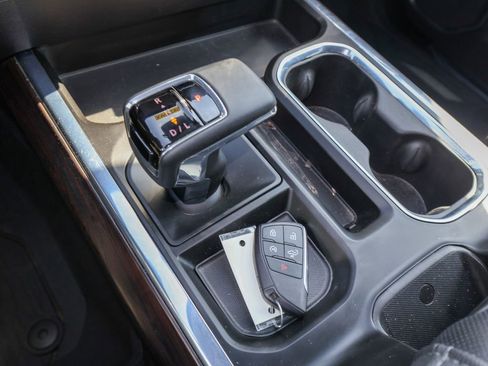 Used 2023 GMC Sierra 1500 SLT w/ SLT Premium Plus Package image 23
