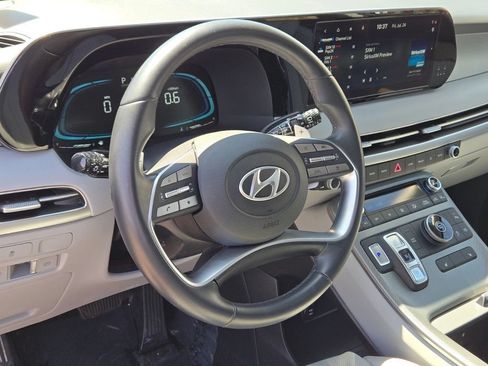 Used 2025 Hyundai Palisade SEL FWD image 19