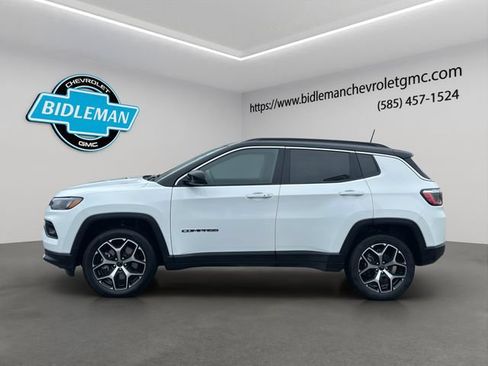 Used 2026 Jeep Compass Limited AWD/4WD image 4