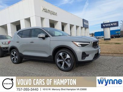 New 2025 Volvo XC40 B5 Core w/ Protection Package Premier