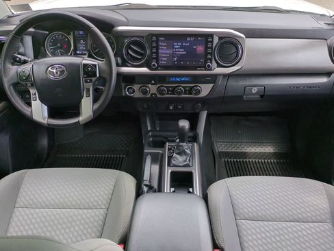 Used 2023 Toyota Tacoma SR5 w/ Technology Package AWD/4WD image 15