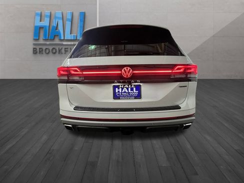 New 2026 Volkswagen Atlas Peak Edition AWD/4WD image 4