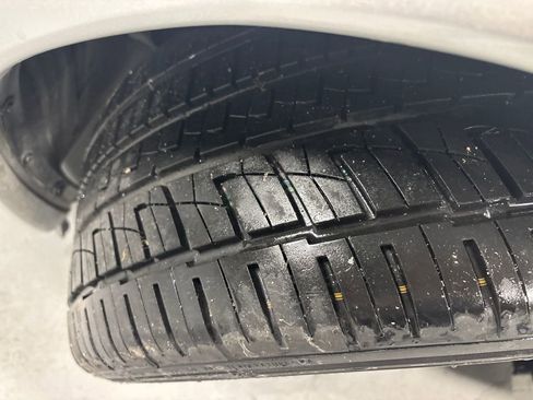 Used 2001 Chevrolet Corvette Convertible w/ Preferred Equipment Group2 image 23