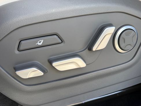 Used 2024 Hyundai Santa Fe Calligraphy FWD image 14