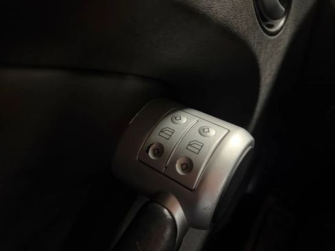 Used 2005 Mercedes-Benz SLK 55 AMG image 34