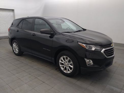 Used 2019 Chevrolet Equinox LS w/ LS Convenience Package FWD image 11
