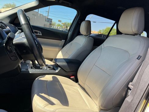 Used 2018 Ford Explorer Limited FWD image 25