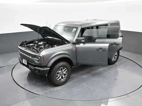 New 2025 Ford Bronco Badlands image 52
