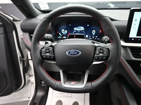 Certified 2025 Ford Explorer ST AWD/4WD image 15