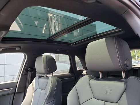 New 2025 Audi Q3 2.0T Premium image 7