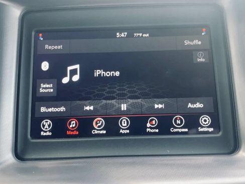 Used 2021 Dodge Charger SXT RWD image 10