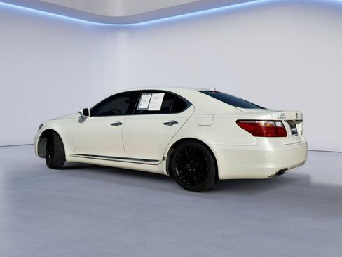 Used 2011 Lexus LS 460 w/ Luxury Value Edition RWD image 3