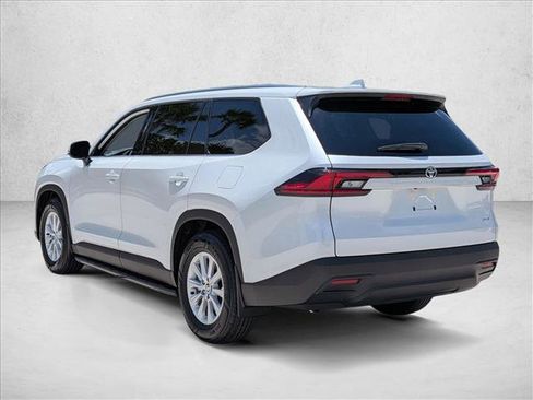 New 2026 Toyota Grand Highlander FWD image 9