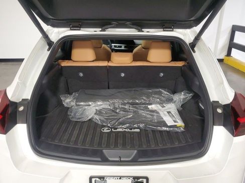 Used 2024 Lexus UX 250h AWD w/ Premium Package image 20