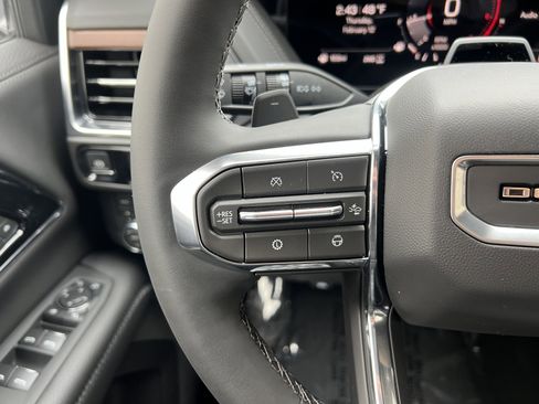 New 2026 GMC Yukon XL Denali w/ Denali Reserve Package image 30