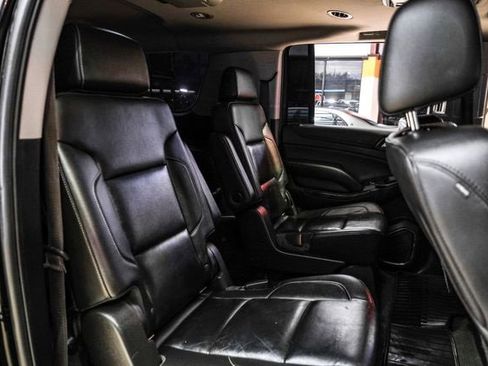 Used 2015 Chevrolet Suburban LT image 31