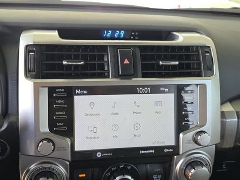 Used 2021 Toyota 4Runner SR5 Premium w/ Moonroof Package AWD/4WD image 17