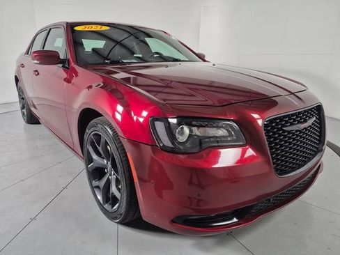 Used 2021 Chrysler 300 S RWD image 6