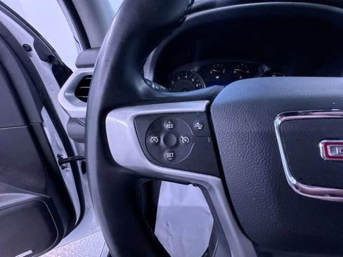 Used 2023 GMC Acadia SLT FWD image 20