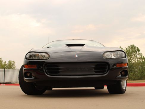 Used 1999 Chevrolet Camaro Z28 w/ SS Performance/Appearance Pkg RWD image 25